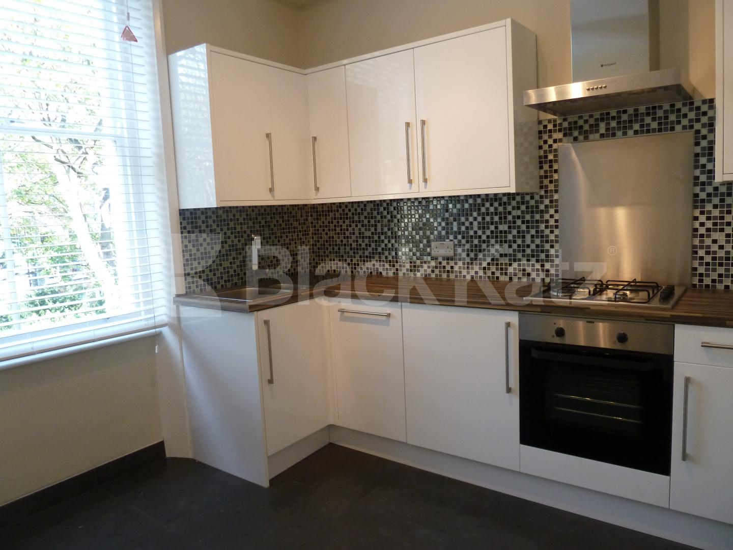 			NEW INSTRUCTION!!, 2 Bedroom, 1 bath, 1 reception Flat			 Petherton Road, HIGHBURY 